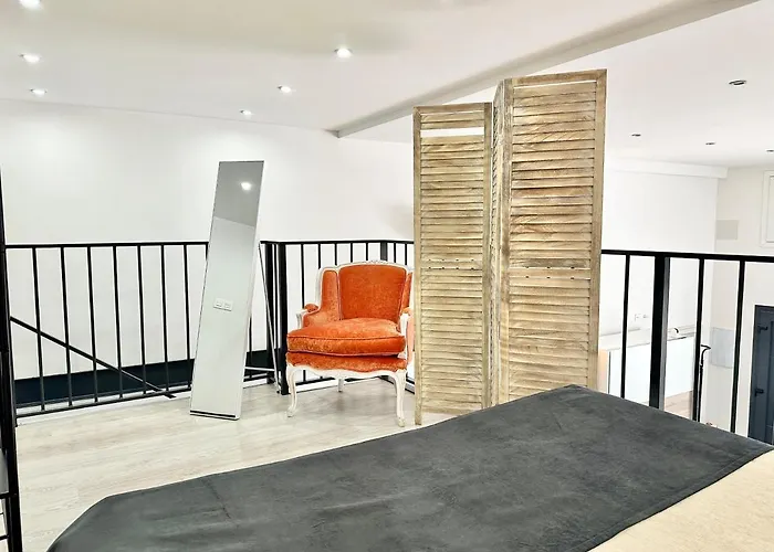 Loft Center *